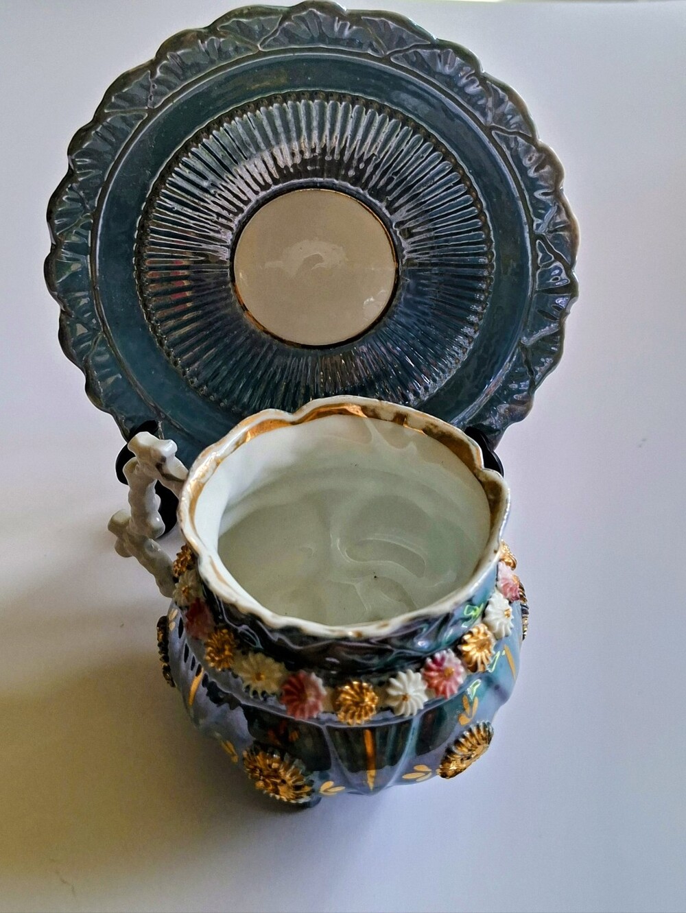 Victorian-era 1890-1910 Decorative Cabinet Cup And Saucer.